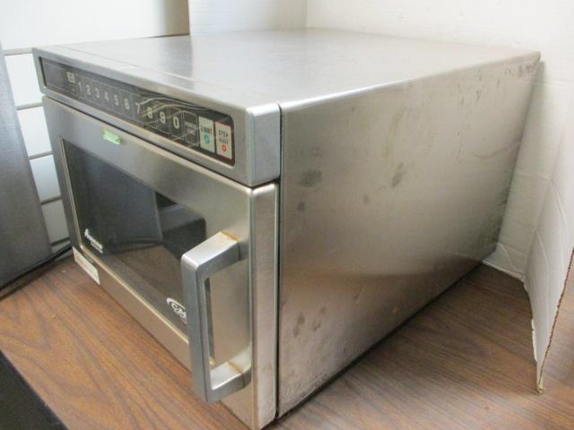 Amana Cmax Commercial Microwave w/ Booklet