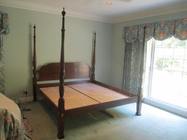 Statton "Oxford Antique" Four Poster King Size Bed with Wood Rails
