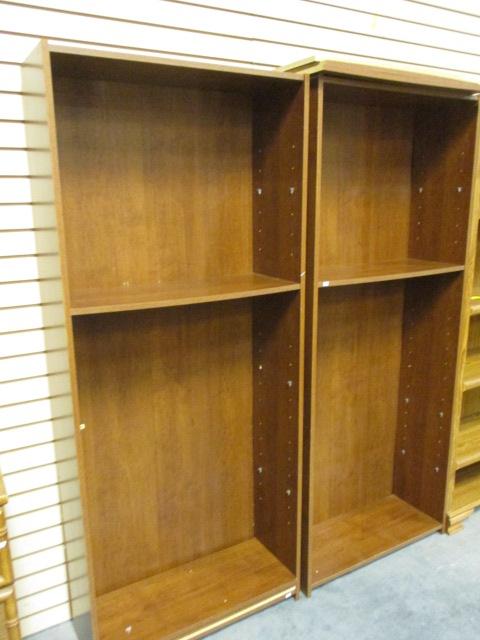 Pair of Bookcases with 4 Adjustable Shelves