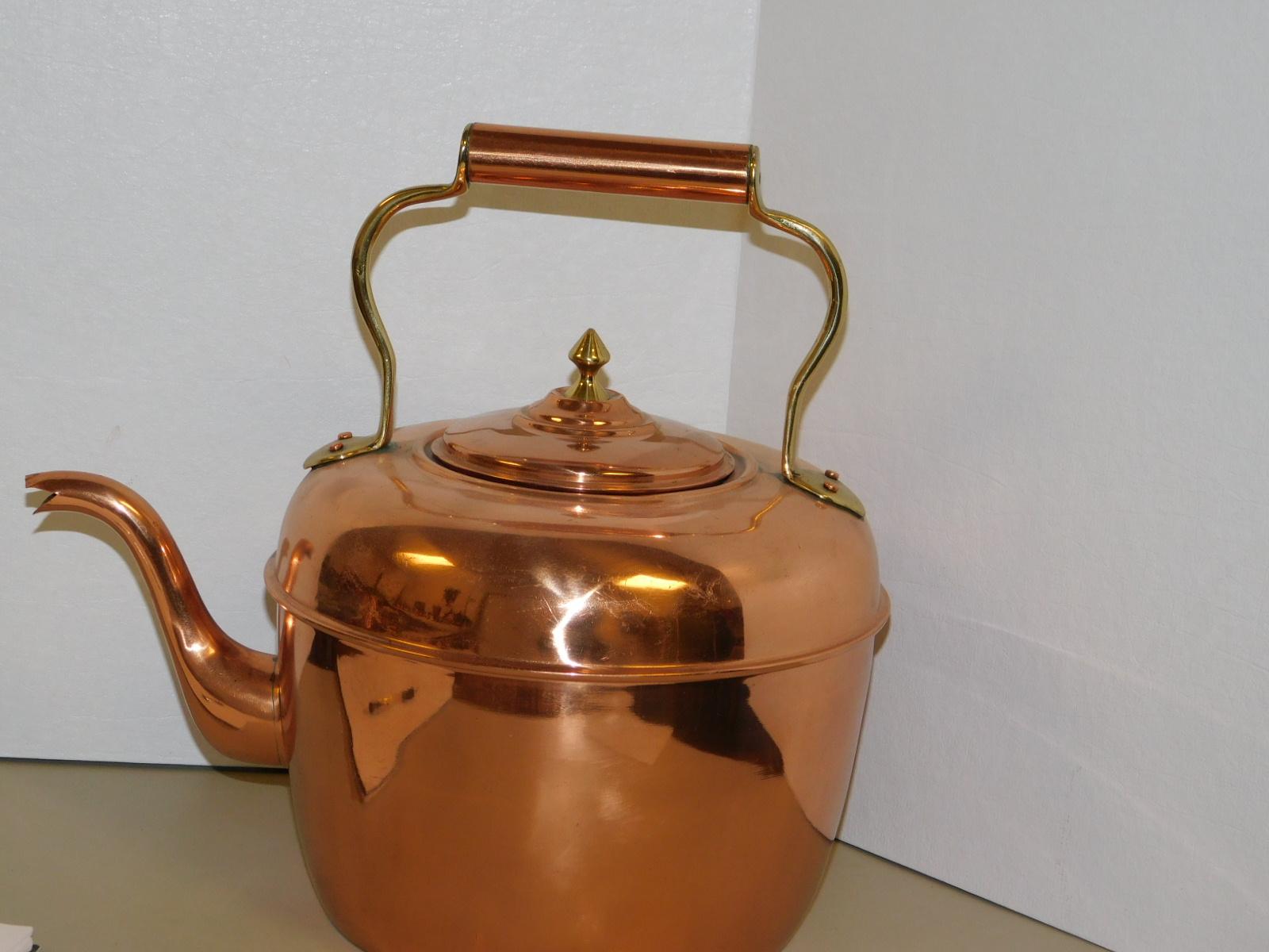 Large Pot With Spout