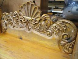 Shell Design Carved Wood Pew/Bench