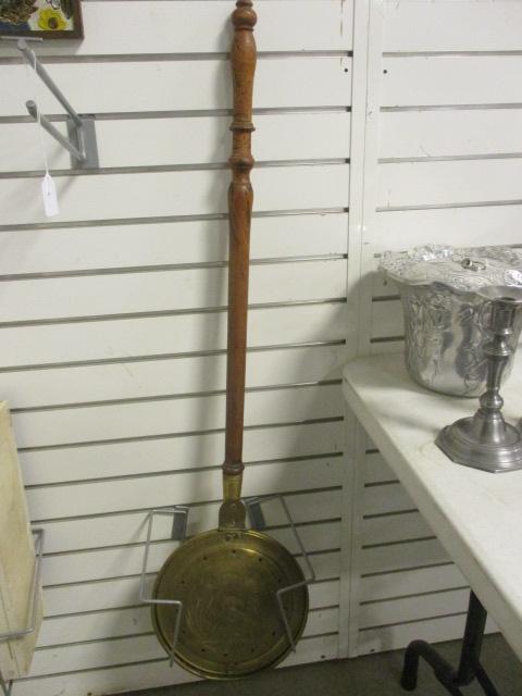 Antique Brass Bed Warmer with Wood Handle