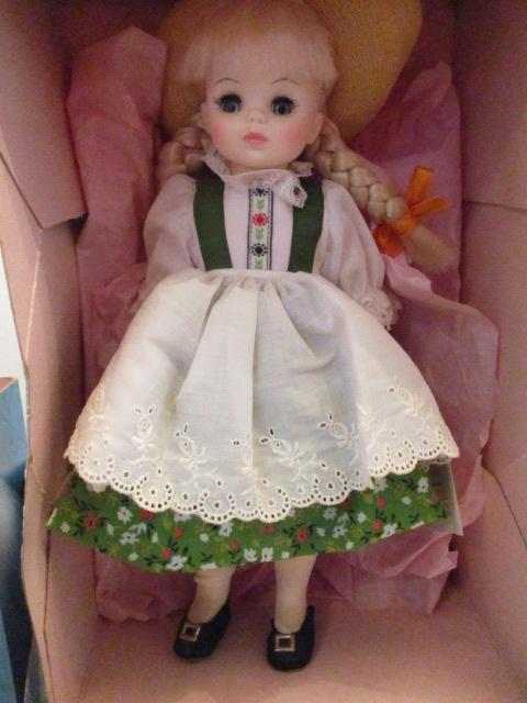 Vintage Madame Alexander Dolls-#1590 "Gone with the Wind" in Box with Stand,