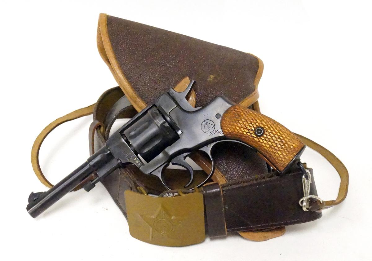 Excellent Full Rig Izhevsk 1944r Nagant 1895 7.62 Nagant Russian Revolver