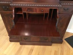 Antique Warsaw Furniture Company Breakfront/China Cabinet