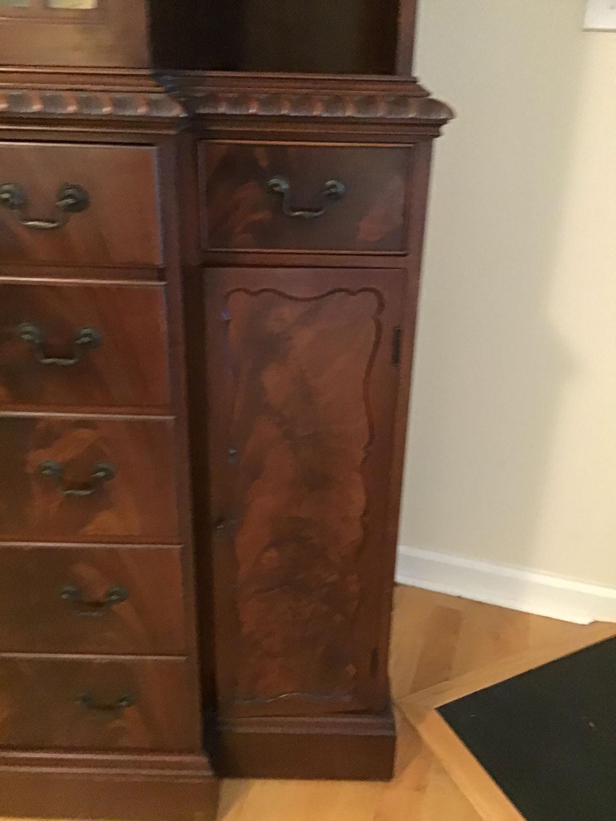 Antique Warsaw Furniture Company Breakfront/China Cabinet