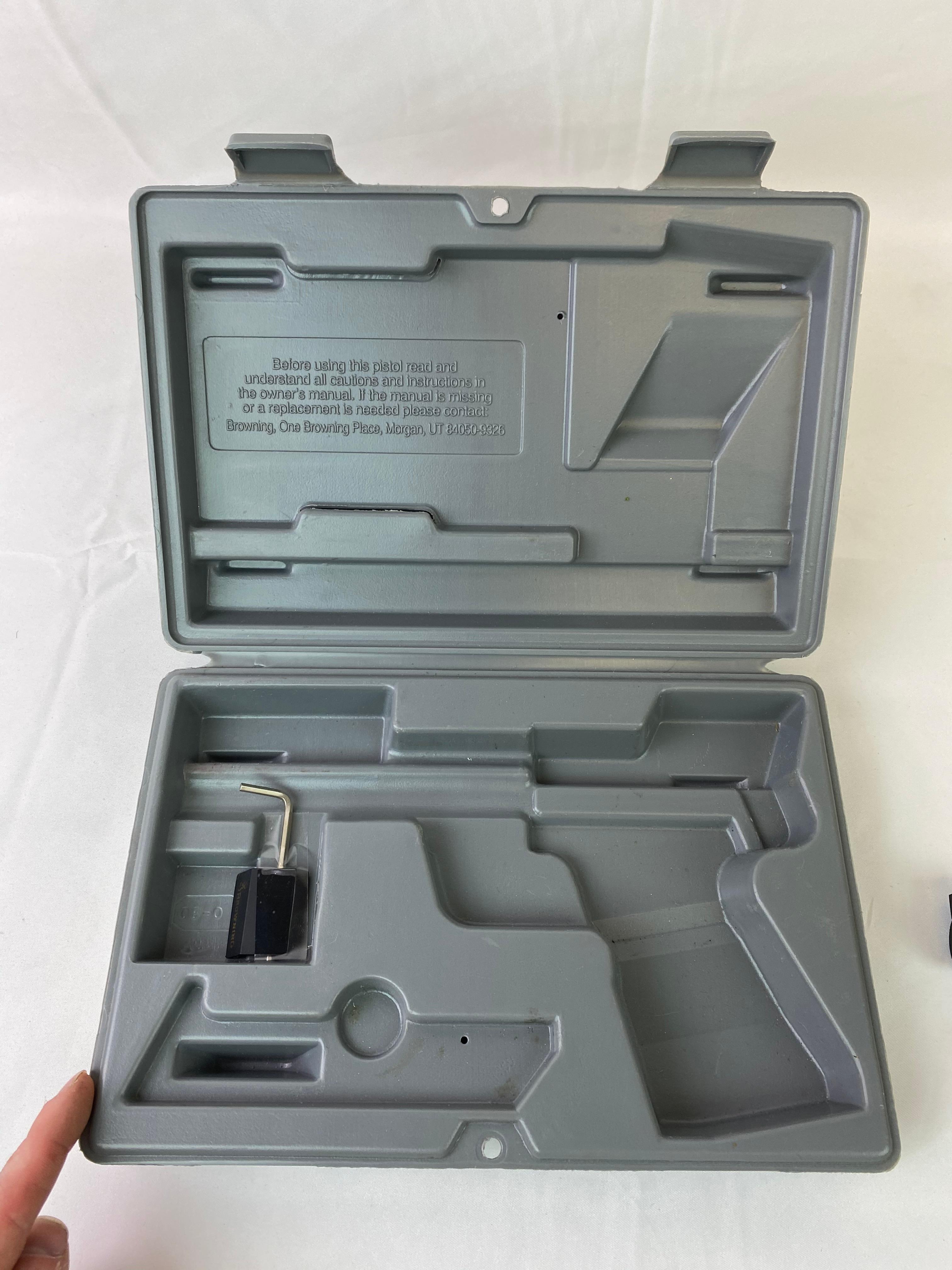 Browning Buck Mark .22LR 5.5 Target SE Semi-Automatic Pistol with Holographic Sight in Box