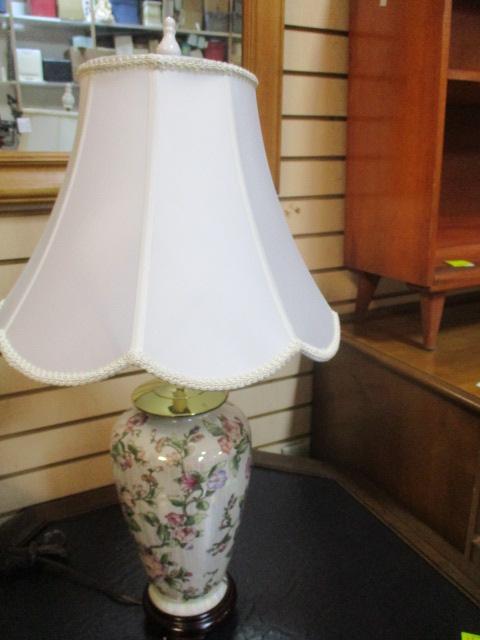 Oriental Floral Vase Lamp with Wood Base