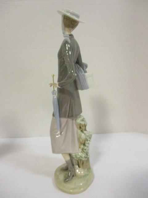Rare! Retired Lladro Woman with New Hat #5345