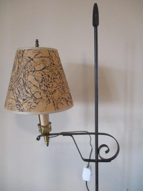 Black Metal Post Lamp