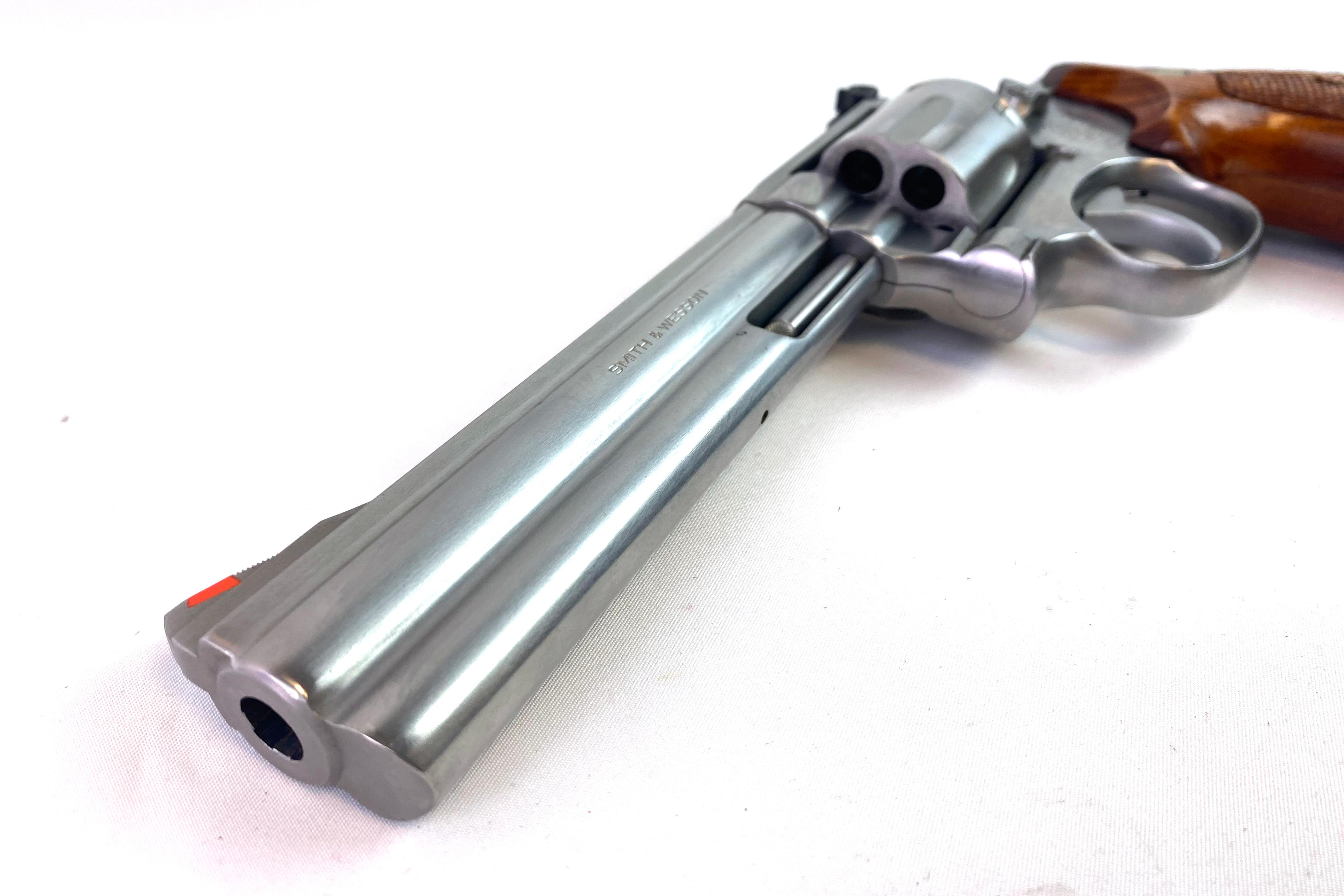 Excellent Smith & Wesson Model 686 (no dash) .357 Mag. 6" Stainless Revolver