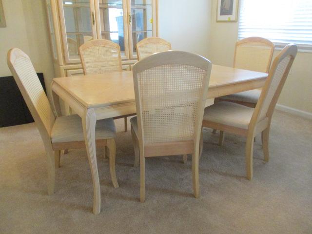 Universal Furniture Co. Dining Table with Leaf, Five Side Chairs and Arm Chair