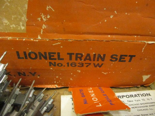 Lionel Train Set No. 1637W & Pickle Car