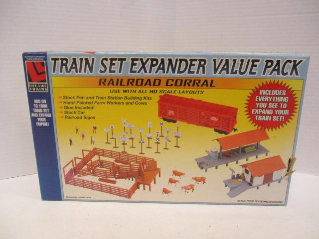 Life-Like Trains Train Expander Value Pack:  Hometown Village