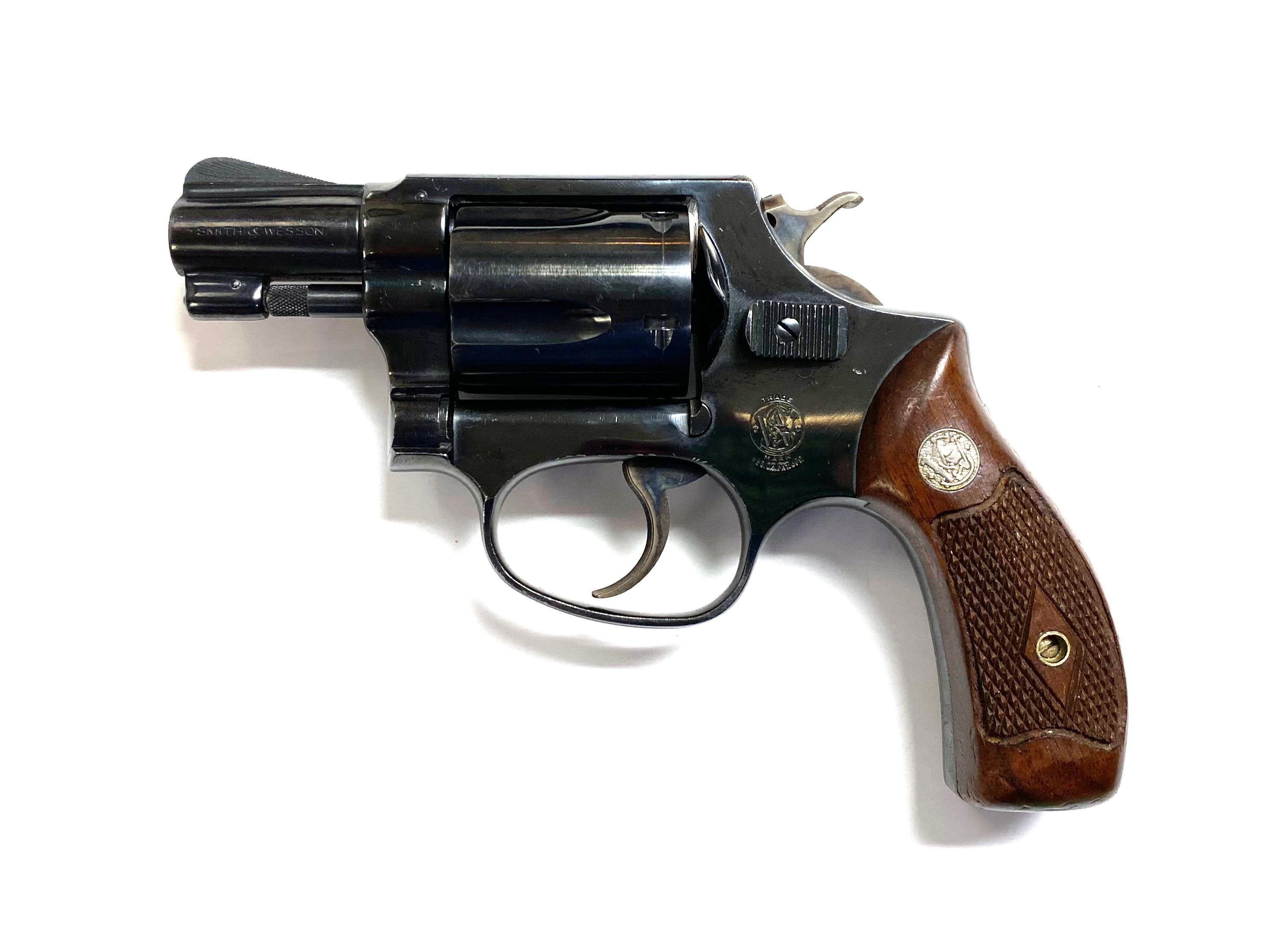 LNIB 1955 Smith & Wesson .38 Chiefs Special 2” Blue Revolver w/ Early Flat Latch & Diamond Grips