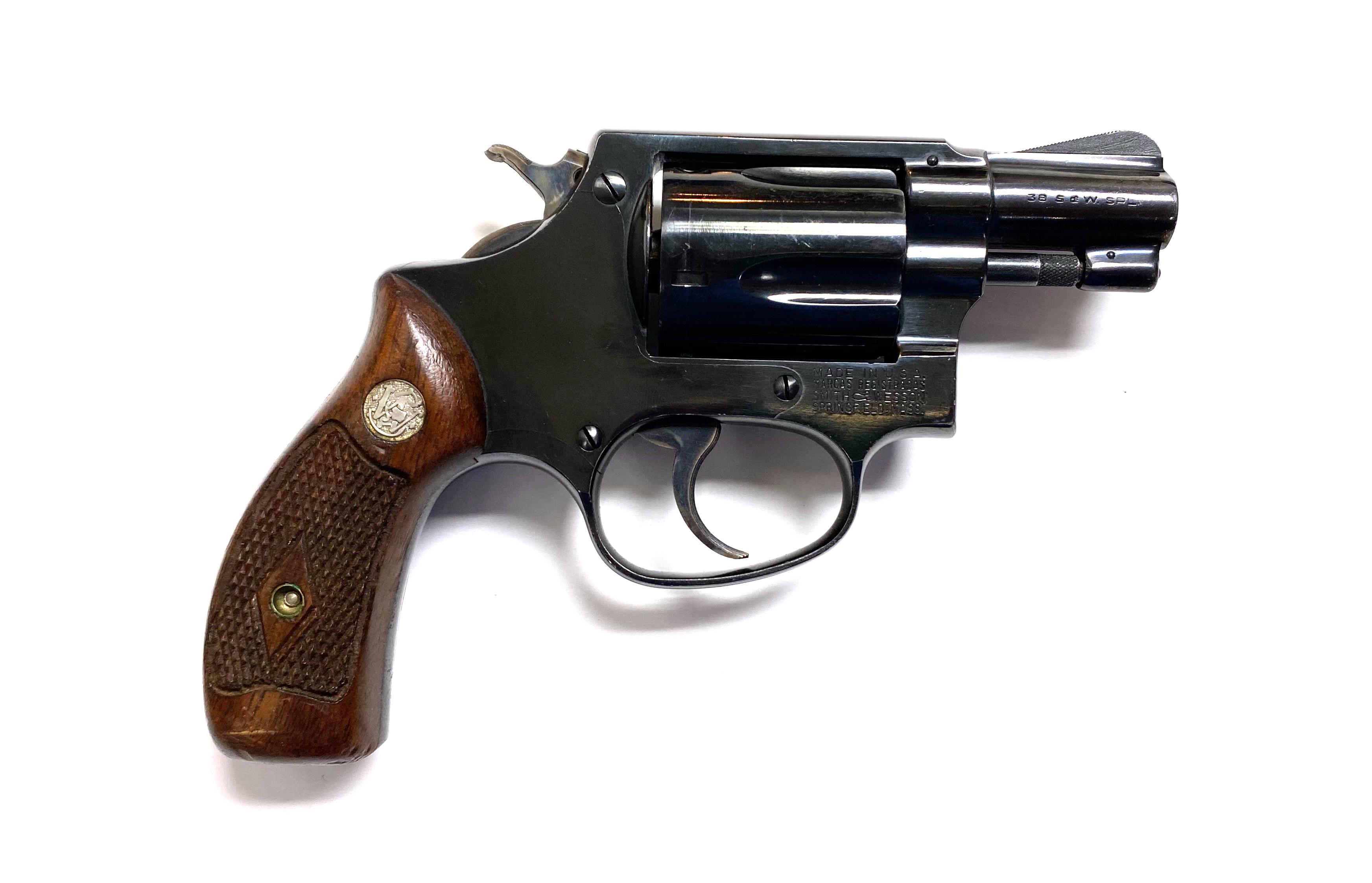 LNIB 1955 Smith & Wesson .38 Chiefs Special 2” Blue Revolver w/ Early Flat Latch & Diamond Grips