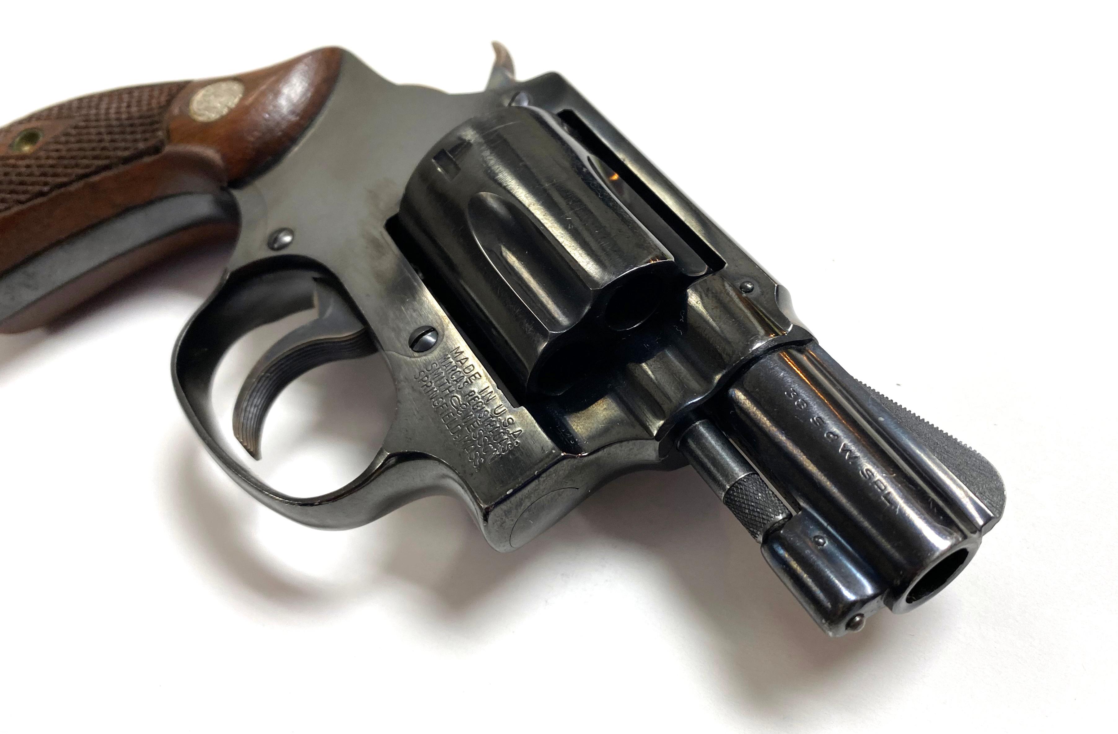 LNIB 1955 Smith & Wesson .38 Chiefs Special 2” Blue Revolver w/ Early Flat Latch & Diamond Grips