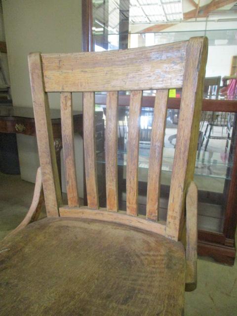 Antique Oak Swiveling Chair