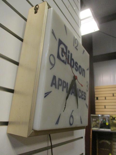 Gibson Appliances Aluminum Frame Electric Wall Clock