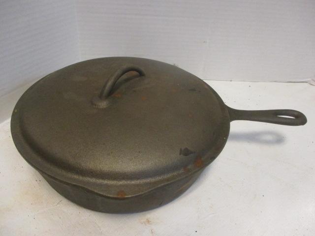 No. 8, 10-5/8" Lidded Frying Pan