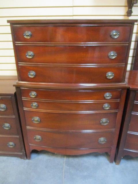 Vintage Dixie Mahogany 3 over 3 Bow Front Chest