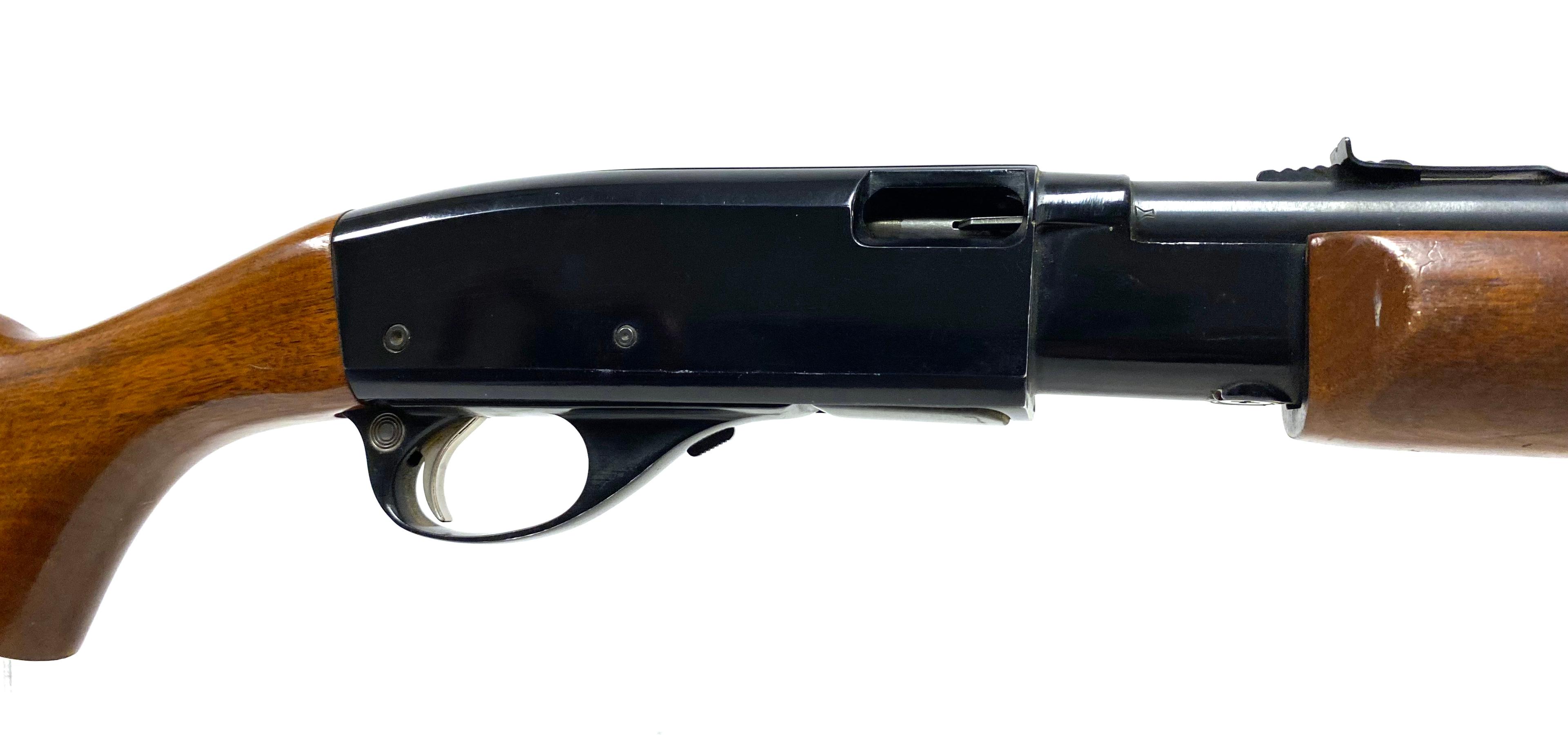 Excellent Remington Fieldmaster Model 572 .22 S-L-LR Pump Action Rifle