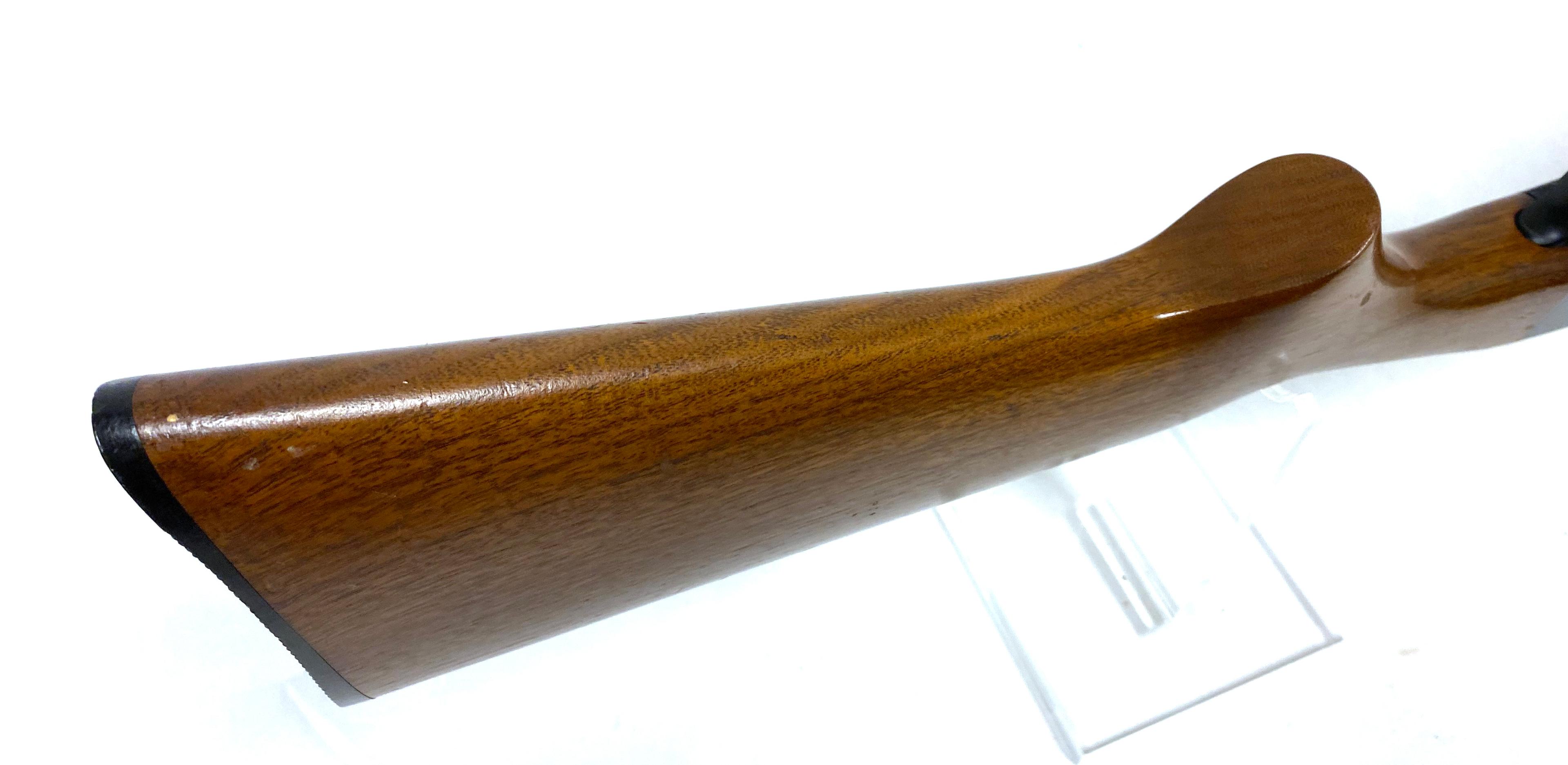 Excellent Remington Fieldmaster Model 572 .22 S-L-LR Pump Action Rifle