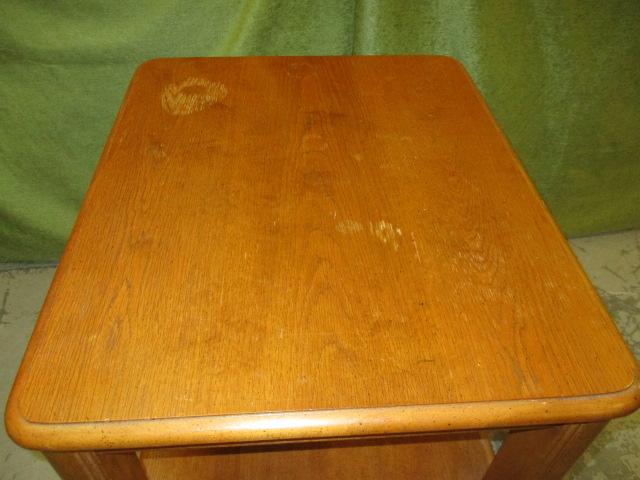 Oak End Table w/Drawer By Broyhill