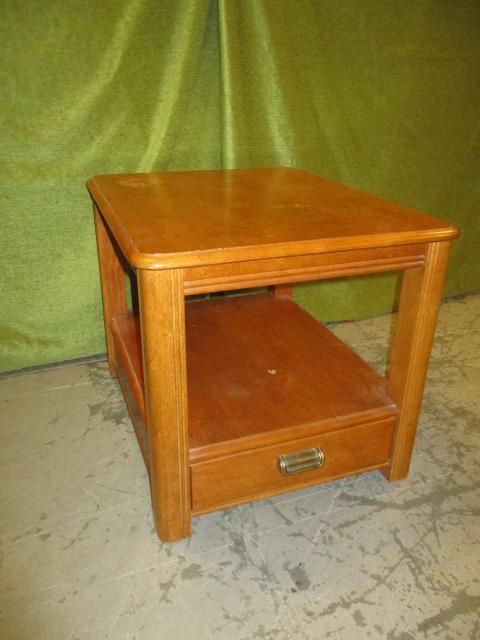 Oak End Table w/Drawer By Broyhill