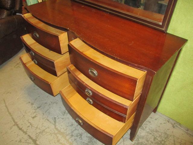 Vintage 6 Drawer Dresser w/Mirror