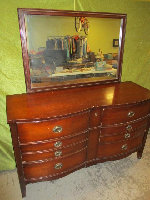 Vintage 6 Drawer Dresser w/Mirror