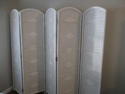 White Wicker 5 Panel Folding Screen