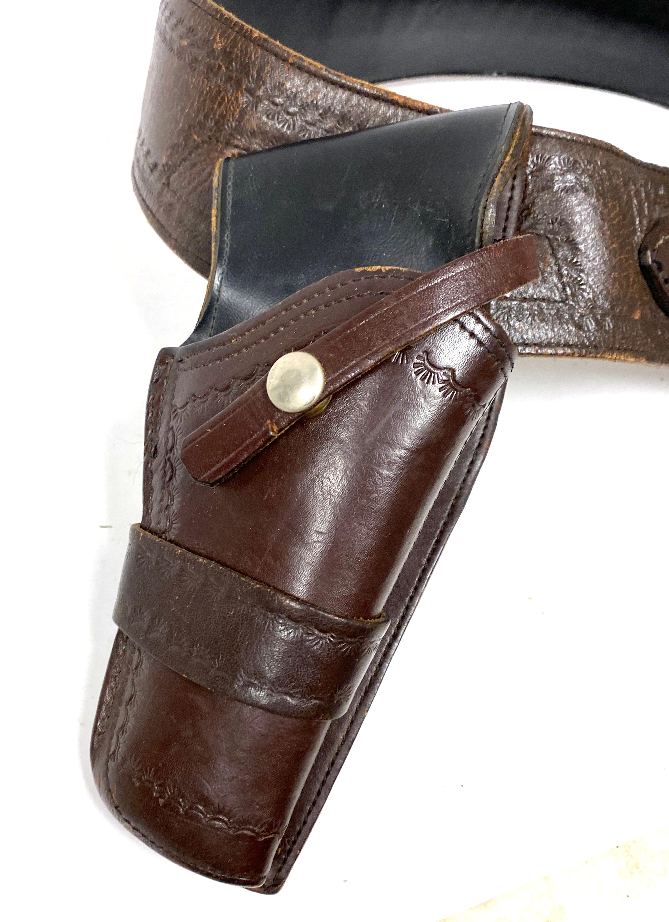 Nice Thick Padded Tooled Western Style Holster & Belt Cowboy Rig