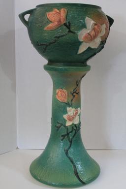 Beautiful Roseville 665-8 Green Magnolia  Jardiniere & Pedestal