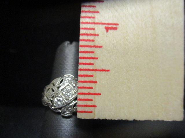 14k White Gold Vintage Ring w/ Diamonds