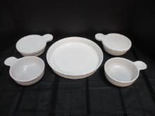 Corning French White Round Quiche Baker, Four Grab-It Bowls and Two Grab-It Lids