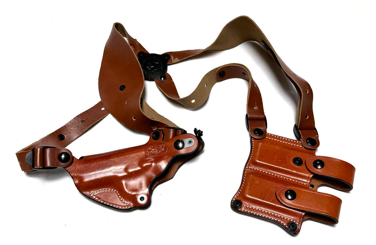 DeSantis "New York Undercover" Leather Shoulder Holster Rig with Mag Pouch