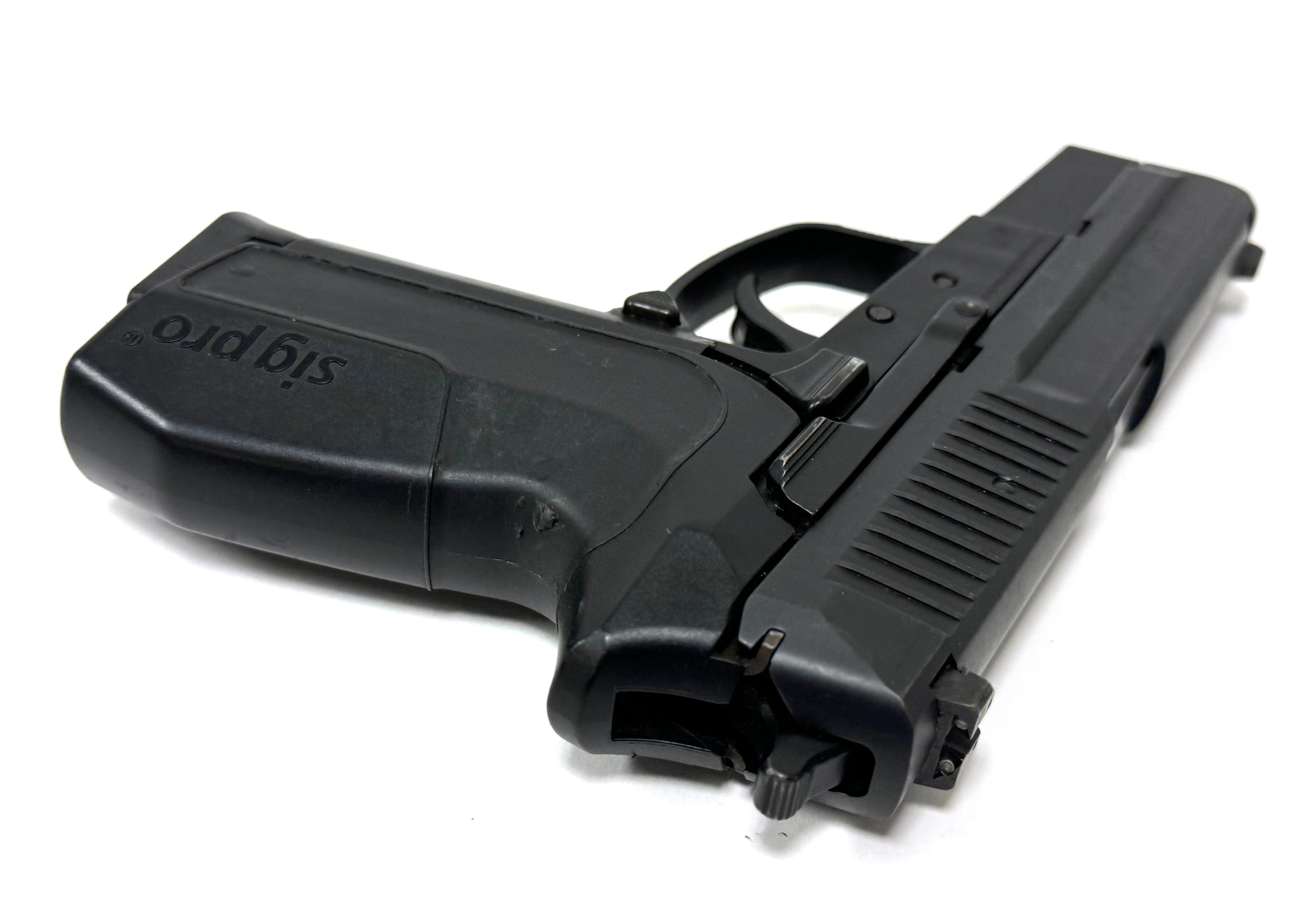 Swiss Sig Arms SIG SP 2340 .40 S&W Semi-Automatic Pistol