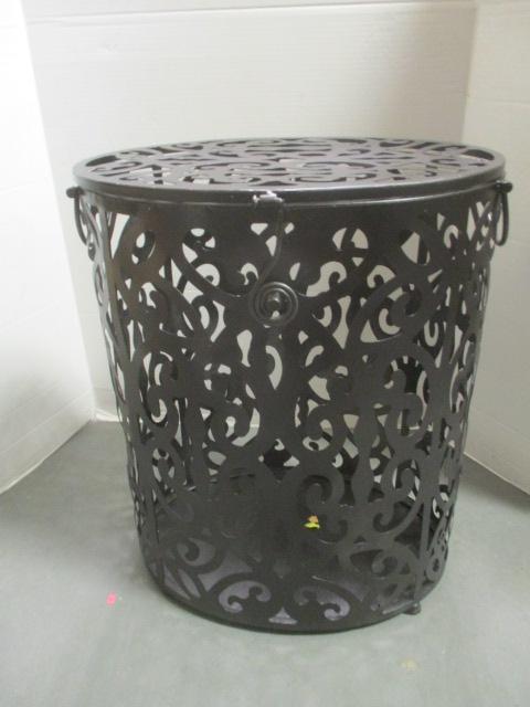 Metal Cut-Out Laundry Hamper with Lid