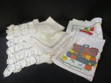 Lot of Vintage Table Linens