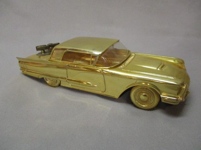 Vintage Metal 1960's Cadillac Car Table Cigarette Holder & Lighter - Made in Japan