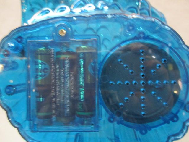 Wave Plastic Cookie Jar Plays 3 Beach Boys Songs 8 1/2"