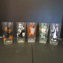 Five 1973 Pepsi Looney Tunes Collector Glasses