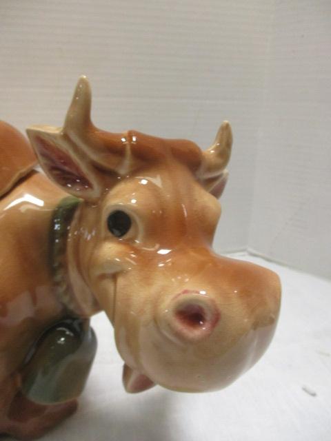 Brush USA (W10) Cow Cookie Jar