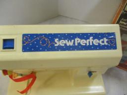 Mattel Sew Perfect 1976 Toy Sewing Machine