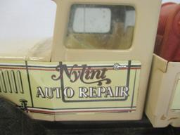 Nylint Auto Repair Die Cast Wrecker