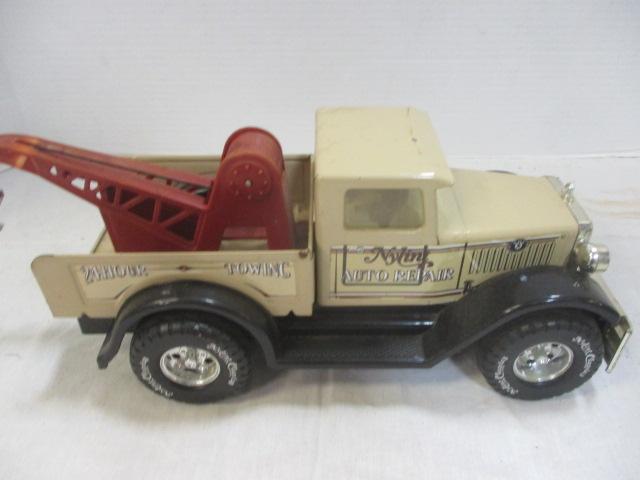 Nylint Auto Repair Die Cast Wrecker