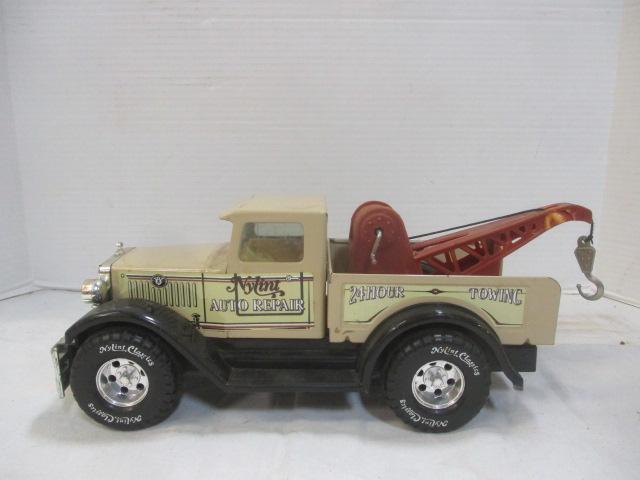 Nylint Auto Repair Die Cast Wrecker