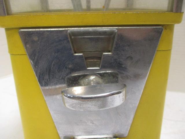 Oak Mfg. Co. 10 Cent Vending Machine (M74886)