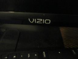 Vizio 24" TV with Remote and Antenna